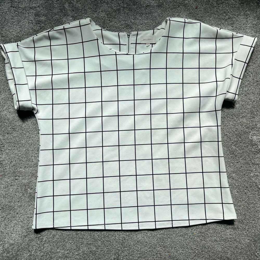 Boxy white and black office wear top